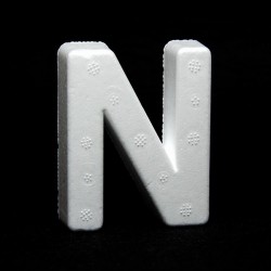 Lettera "N" di polistirolo